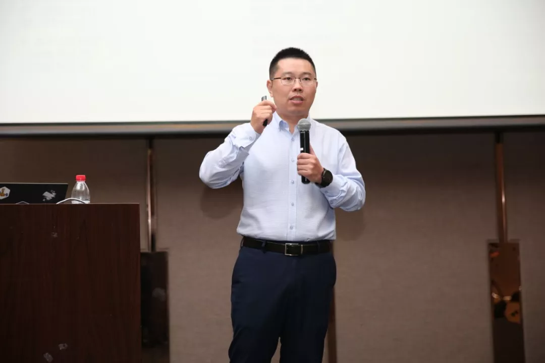 瑞泰信息聯合創始人孫海東發表演講